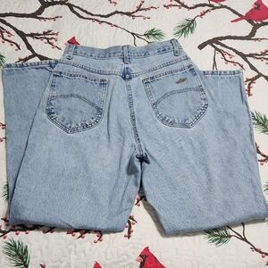 Vintage Chic High Rise Mom Jeans